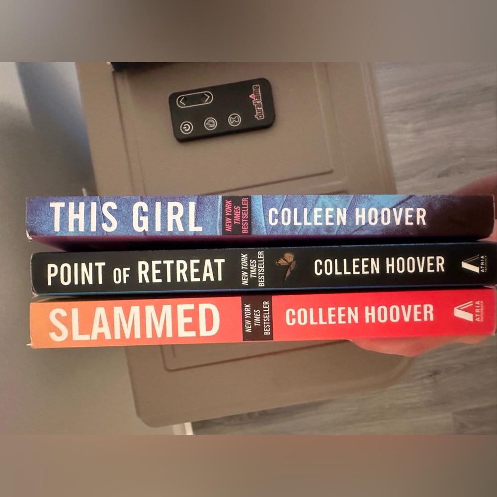 Set of 3 Colleen Hoover Slammed book set all in great condition